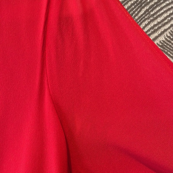 Bebe Cutout Sleeve Silk Wrap Bodysuit Cherry Red XS - Picture 7 of 7